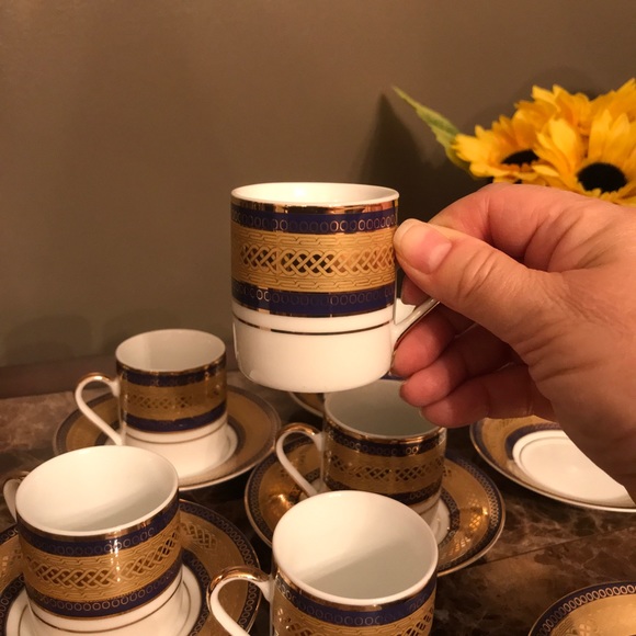 🦋 New! Fine Italian design Demi-Tasse set - Picture 8 of 8